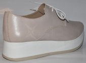 Dámske kožené poltopánky Olivia Shoes 9575 - púdrové