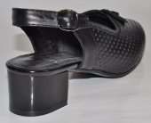 Dámske kožené sandálky 11412 - čierne