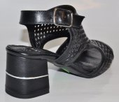 Dámske kožené sandálky 11500 - čierne