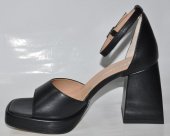 Dámske kožené sandálky Bizzarro 12007 - čierne