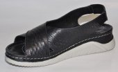 Dámske kožené sandálky 12038 - čierne