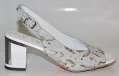 Dámske kožené sandálky 12068 - biele